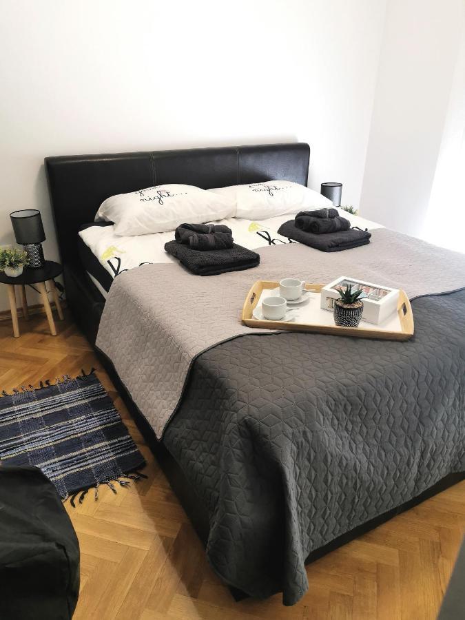 Apartman Elly Slavonski Brod Exteriör bild