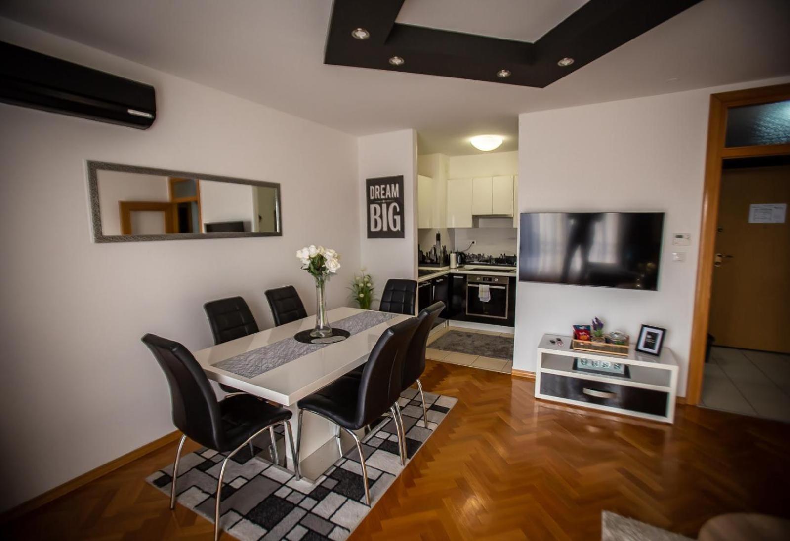 Apartman Elly Slavonski Brod Exteriör bild